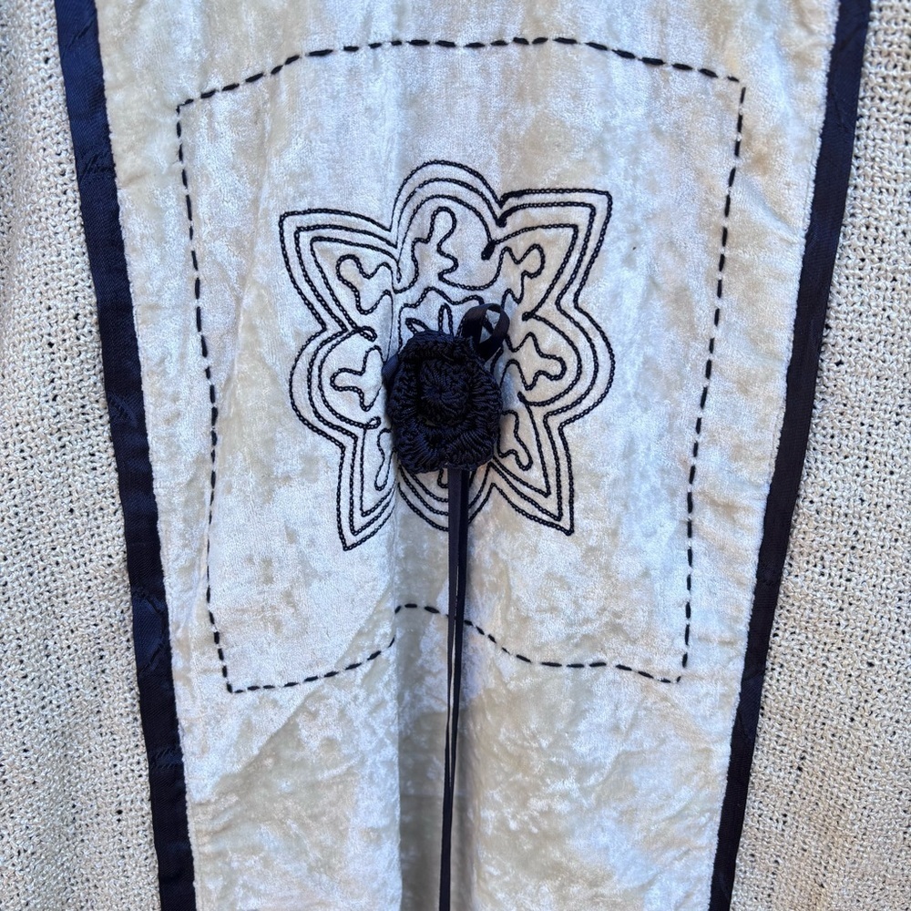 Gantos Cream & Black Open Cardigan. Weave fabric and velvet patchwork. Size M - Picture 6 of 15
